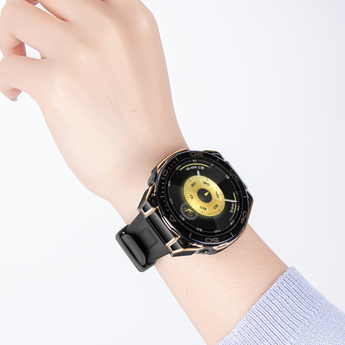 تغيير إلى حافظة Huawei Watch U - مراجعة Titan Smartwatch Accessories وسعره