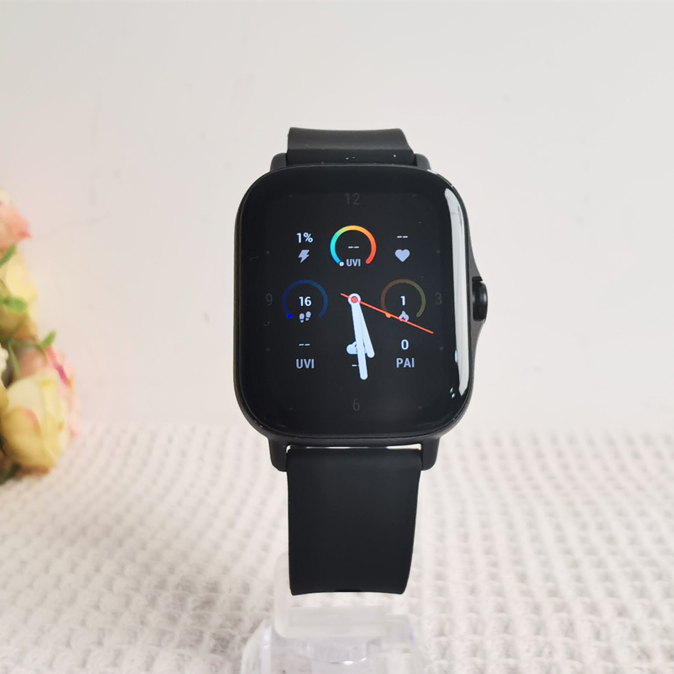 ساعة رجالية GUESS W0599G4 من أ - مراجعة Smartwatch Guess وسعره