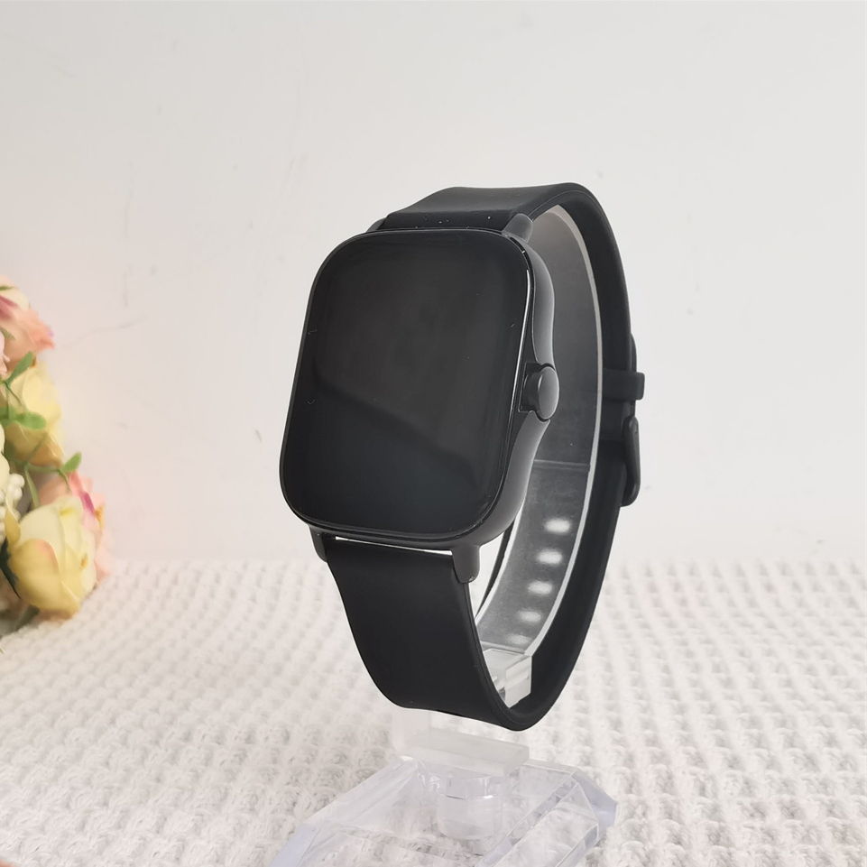 ساعة رجالية GUESS W0599G4 من أ - مراجعة Smartwatch Guess وسعره