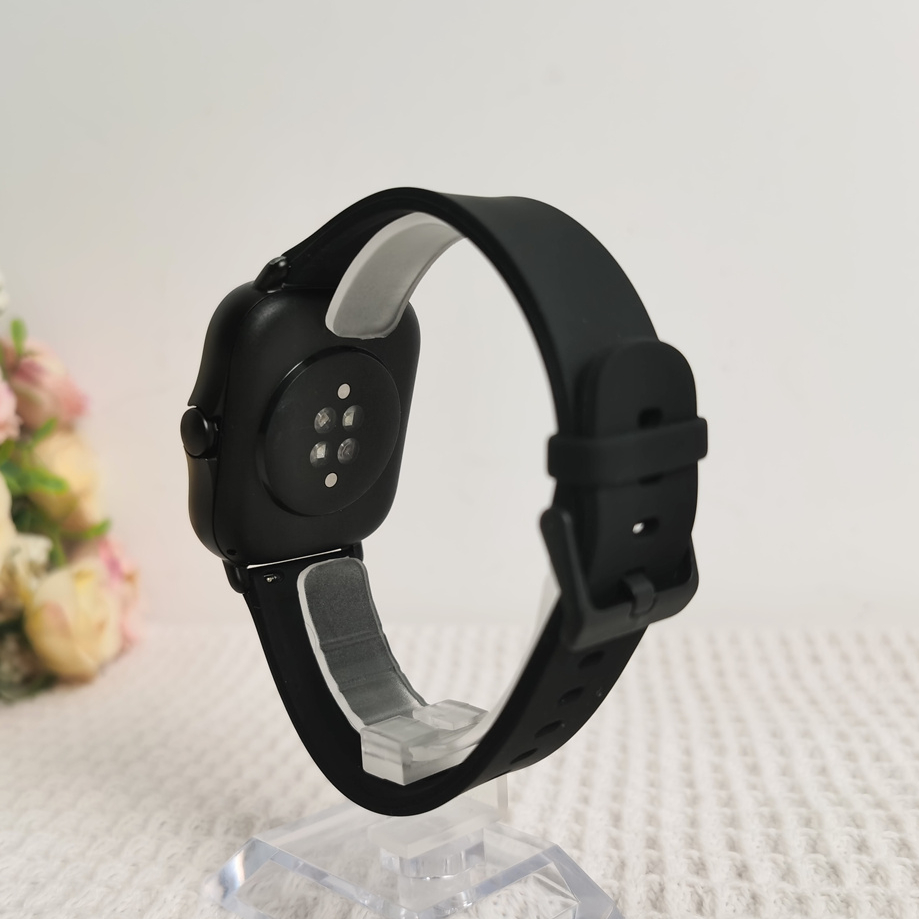 ساعة رجالية GUESS W0599G4 من أ - مراجعة Smartwatch Guess وسعره